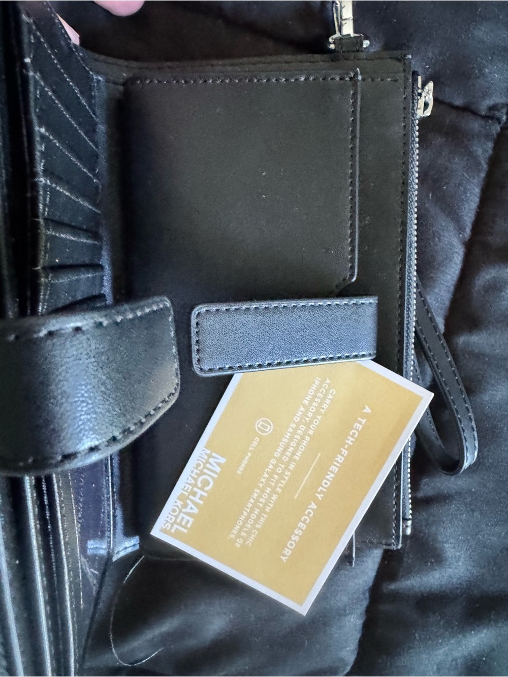 BRAND NEW Michael Kors Navy Ombré Signature Wristlet Wallet - Picture 3 of 5